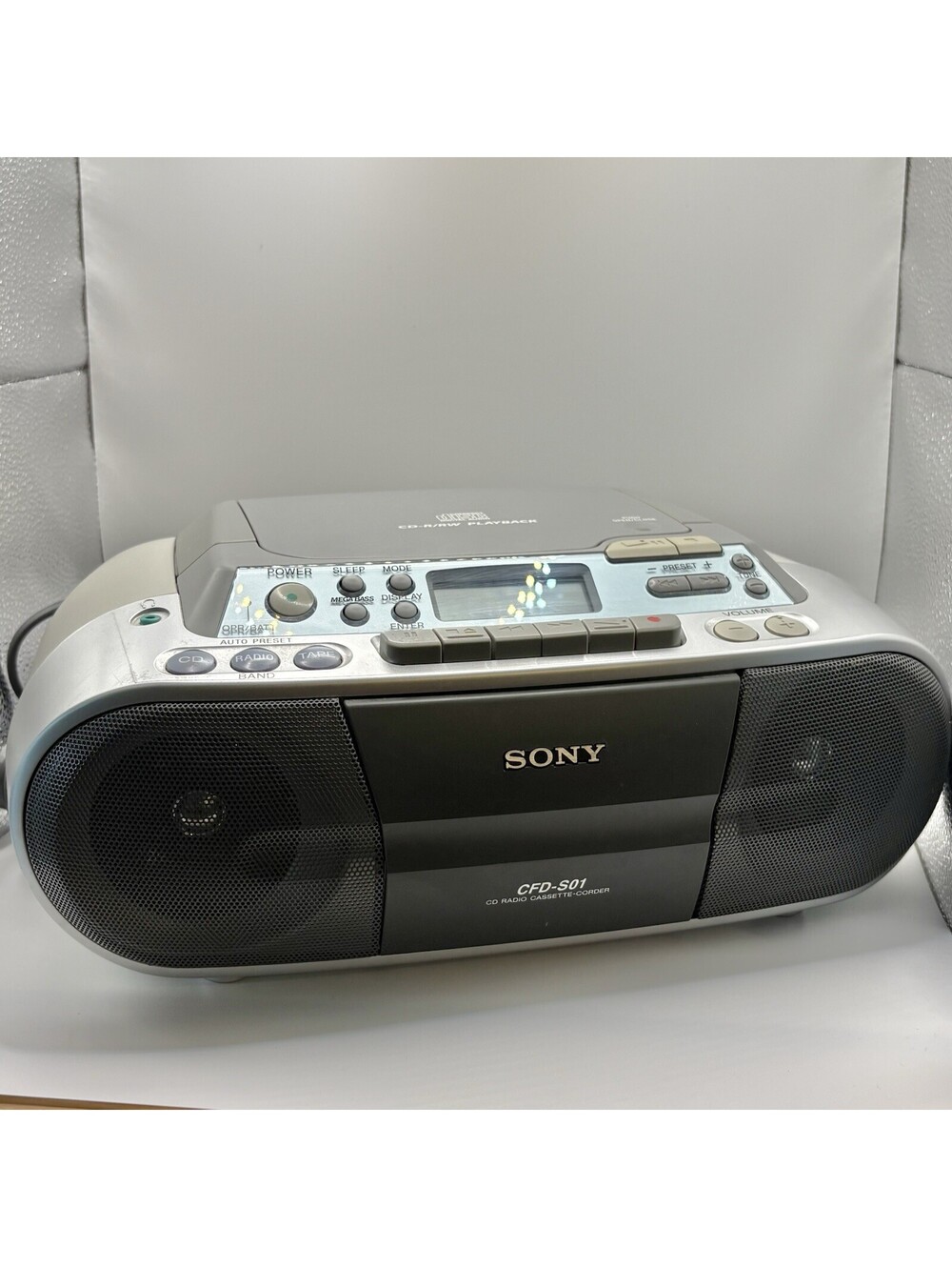Sony CFD-S01 CD/Radio/Cassette Boombox Tested/CD/Radio Works FULLY TESTED